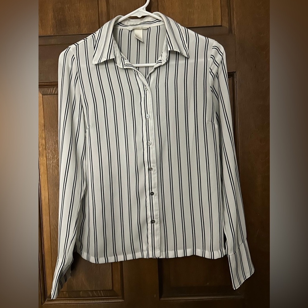 H&M Dressy white blouse